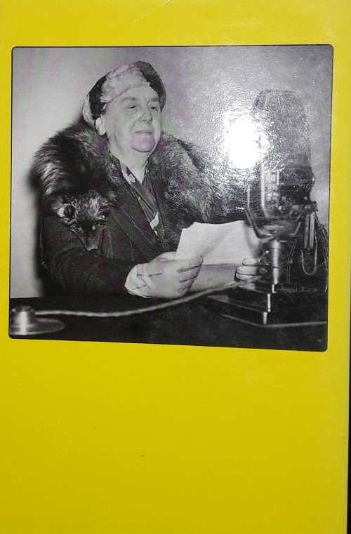 Holland At War Against Hitler. M. R. D. Foot (ed)