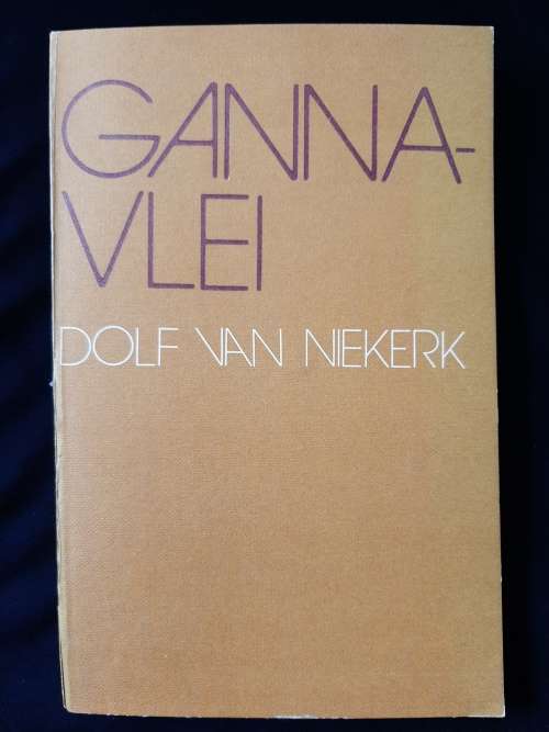 Gannavlei by Dolf van Niekerk