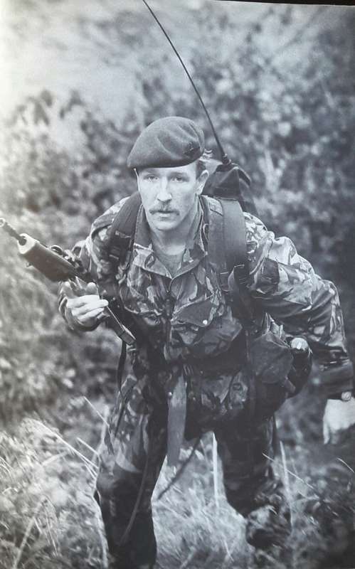 PARA Inside The Parachute Regiment - Claire Gillman