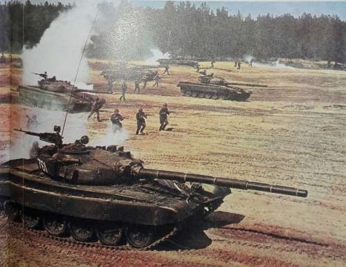Soviet Military Power - William Koenig & Peter Scofield