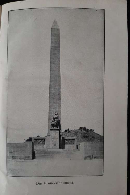 Die Nasionale Vrouemonument by N. J. van der Merwe