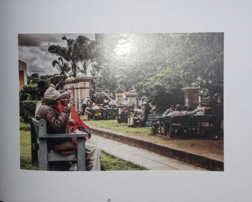 Moments in Time - Field Guides Of The Eastern Cape - R Boswell, O Mtimka & J L Thornton