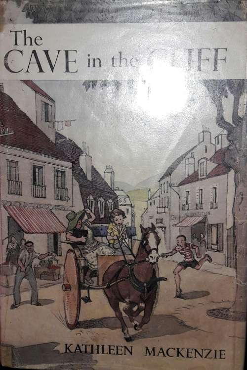 The Cave In The Cliff - Kathleen Mackenzie