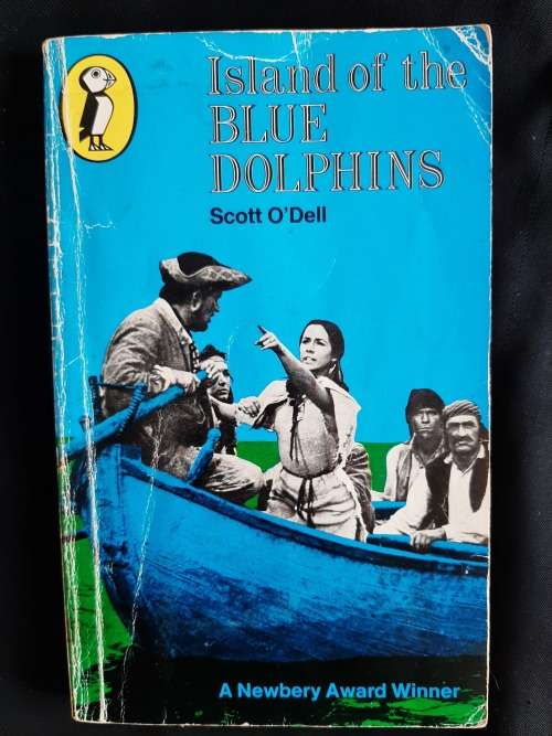 Island of the Blue Dolphins by Scott O`Dell