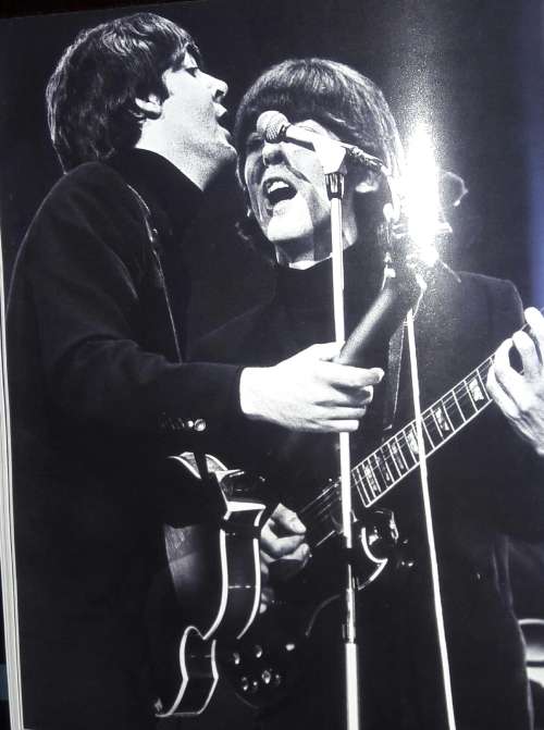The Beatles - A Photographic History of the Fab Four
