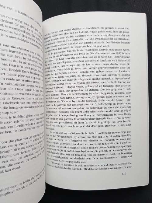 n Hele Os vir n Ou Broodmes: Grond & die plaasnarratief sedert 1595 by Ampie Coetzee