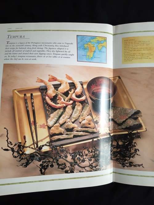 The Worlds Finest Food -Recipes by Ann Creber, Country Text by Elisabeth King