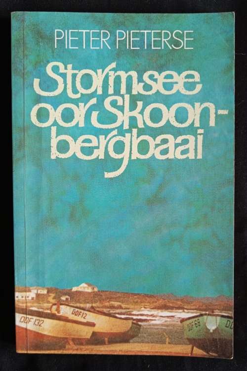 Stormsee oor Skoonbergbaai by Pieter Pieterse