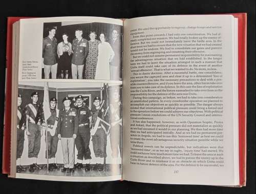 A General`s Story: From an Era of War & Peace by Janine Geldenhuys