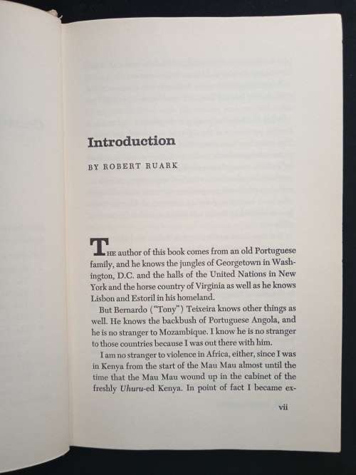 The Fabric of Terror: Three Days in Angola by Bernardo Teixeira