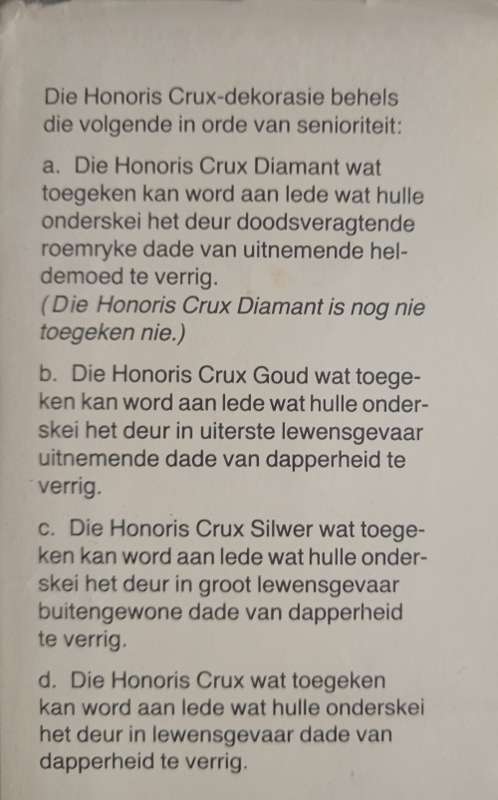 Honoris Crux: Ons Dapperes/Our Brave by At van Wyk