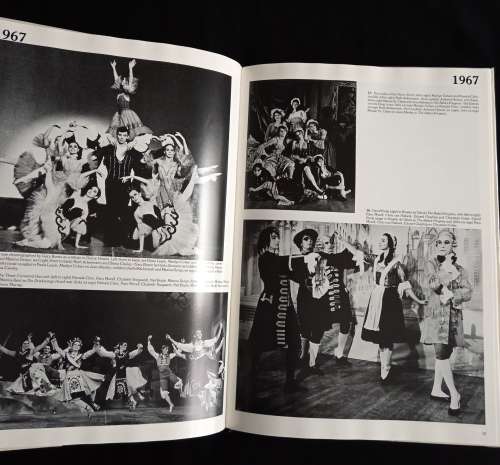 Capab Ballet 21 years/Kruik-ballet 21 Jaar 1963-1984 Compiled & Designed by Alec Beukes