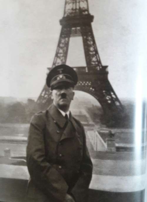 The Second World War In Photographs - Richard Holmes