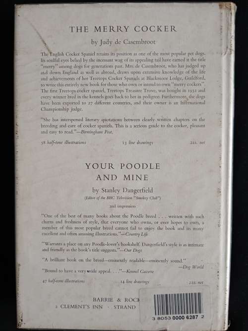 Parrots, Cockatoos & Macaws by Edward J. Boosey with Photographs by Alec Brooks bank