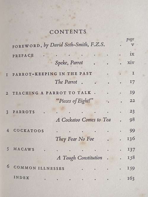 Parrots, Cockatoos & Macaws by Edward J. Boosey with Photographs by Alec Brooks bank