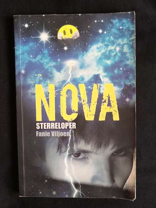 Nova Sterreloper by Fanie Viljoen