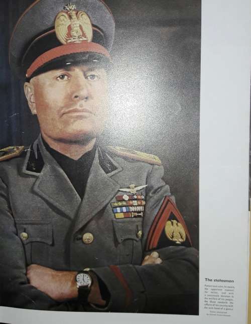 Signal - Hitler`s Wartime Picture Magazine - Edited by S L Mayer