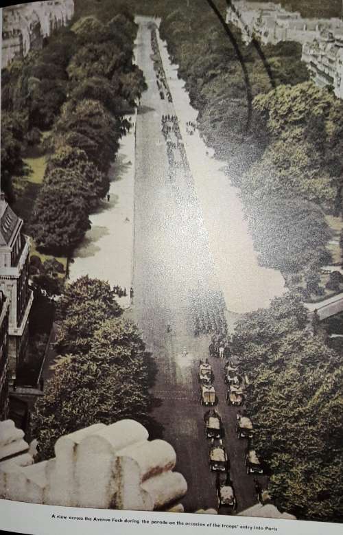 Signal - Hitler`s Wartime Picture Magazine - Edited by S L Mayer