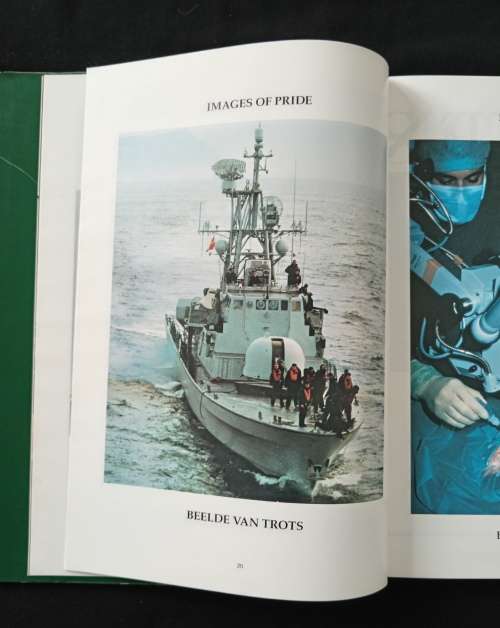 Suid-Afrikaanse Weermag Oorsig South African Defence Force Review 1990 Edited by Maj. A de la Rey