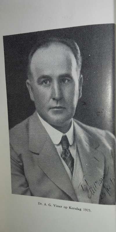 Sanger Van Die Suikerbosrand - Die Lewensverhaal van A G Visser - P H Langenhoven