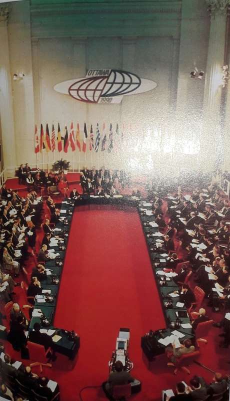 From Division To Unity - 1945 - 1990 -  Dr Manfred Funke