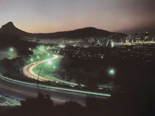 A City That Changed Its Face - Ray Ryan