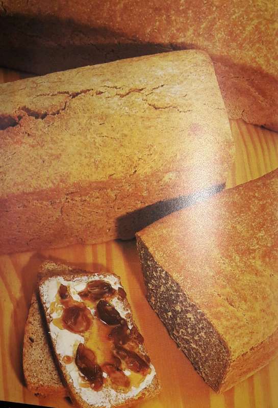 Woman`s Value - Book Of Traditional South African Cooking - Dine van Zyl