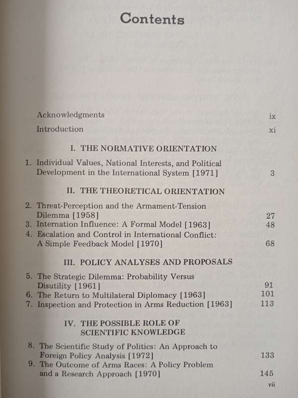 The Correlates of War(set of 2) Edited by J David Singer