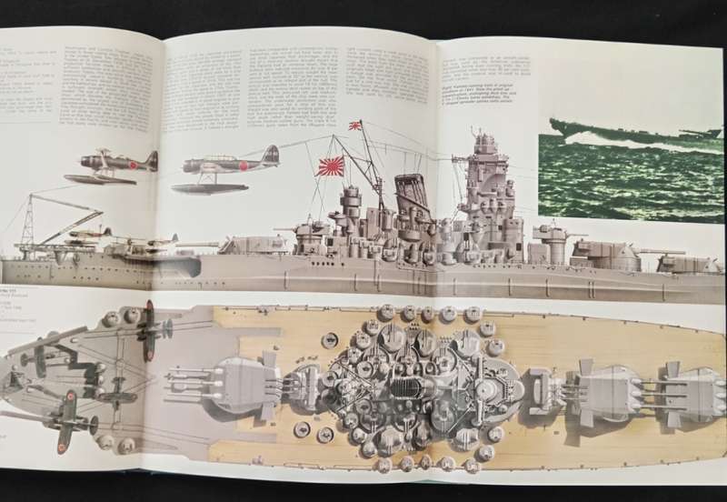 The Encyclopedia of the World`s Warships by Hugh Lyon