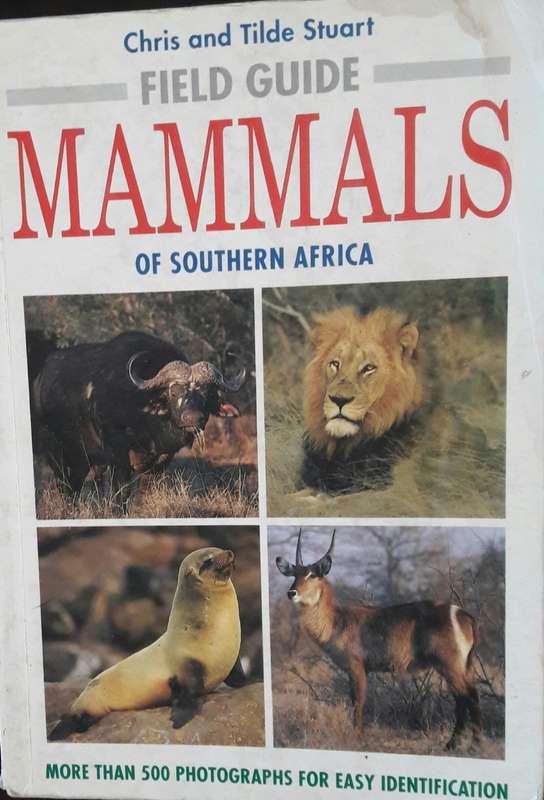 Field Guide _ Mammals - Chris and Tilde Stuart