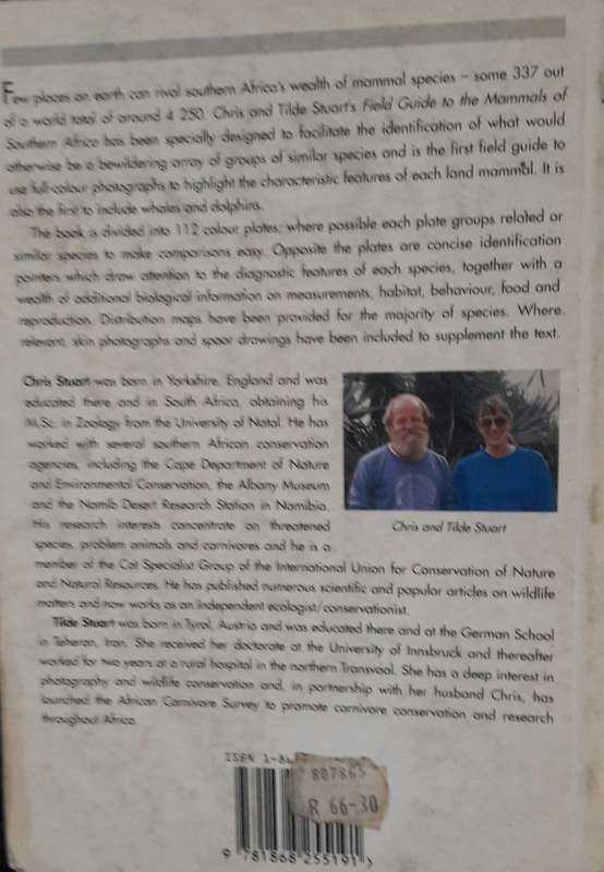 Field Guide _ Mammals - Chris and Tilde Stuart