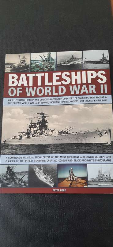 Battleships of World War II by Peter Hore