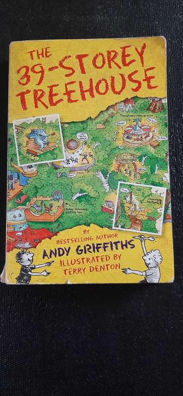 The 39-Storey Treehouse by Andy Griffiths