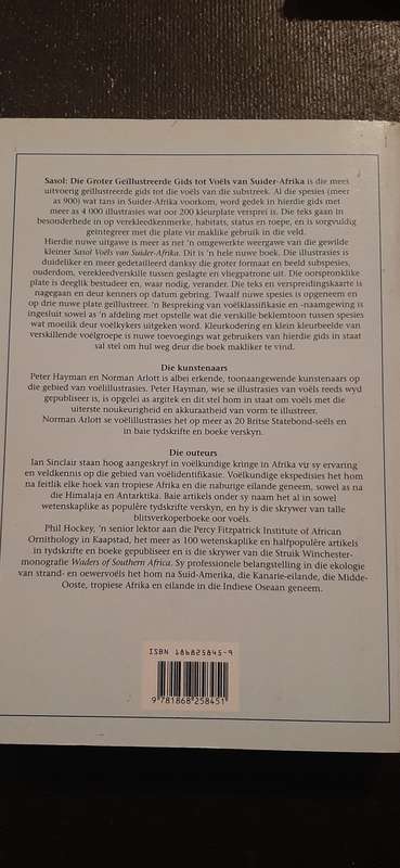 Die Groter Geillustreerde Gids tot VOELS van Suider-Afrika by Ian Sinclair en Phil Hockey