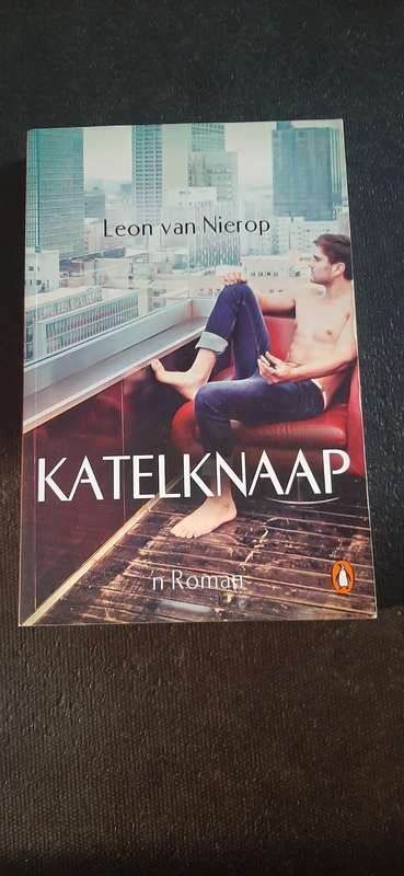 Katelknaap by Leon van Nierop