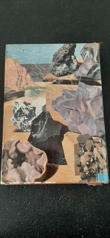 The Earth - Rocks, minerals, and fossils by W.B. Harland