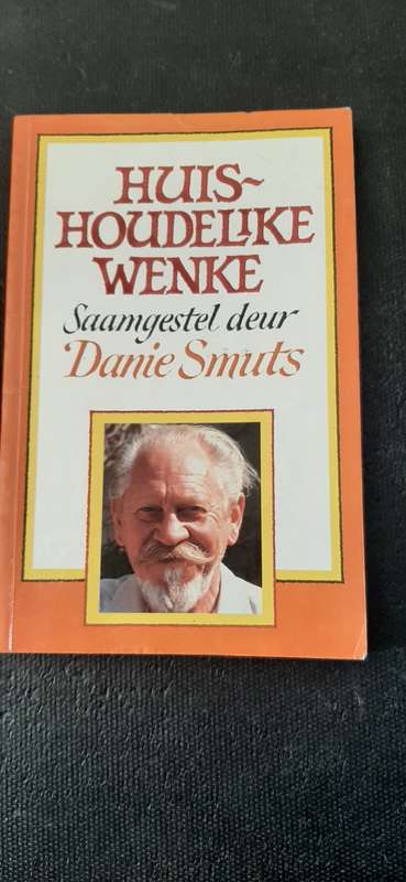 Huishoudelike Wenke Saamgestel deur Danie Smuts