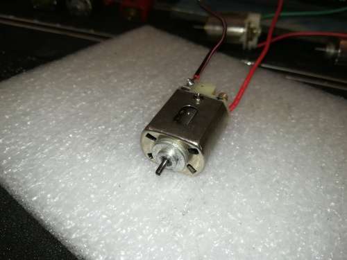 Vintage slot car motor scale 1/24