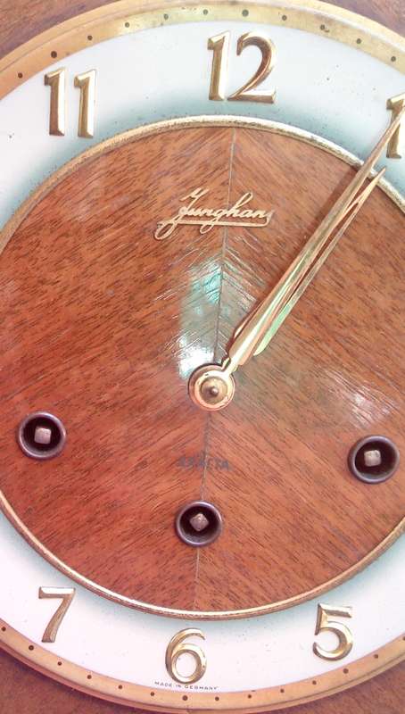 Junghans Mantel Clock plus wind-up key