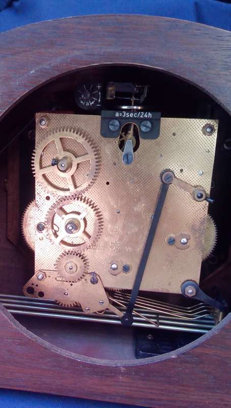 Junghans Mantel Clock plus wind-up key