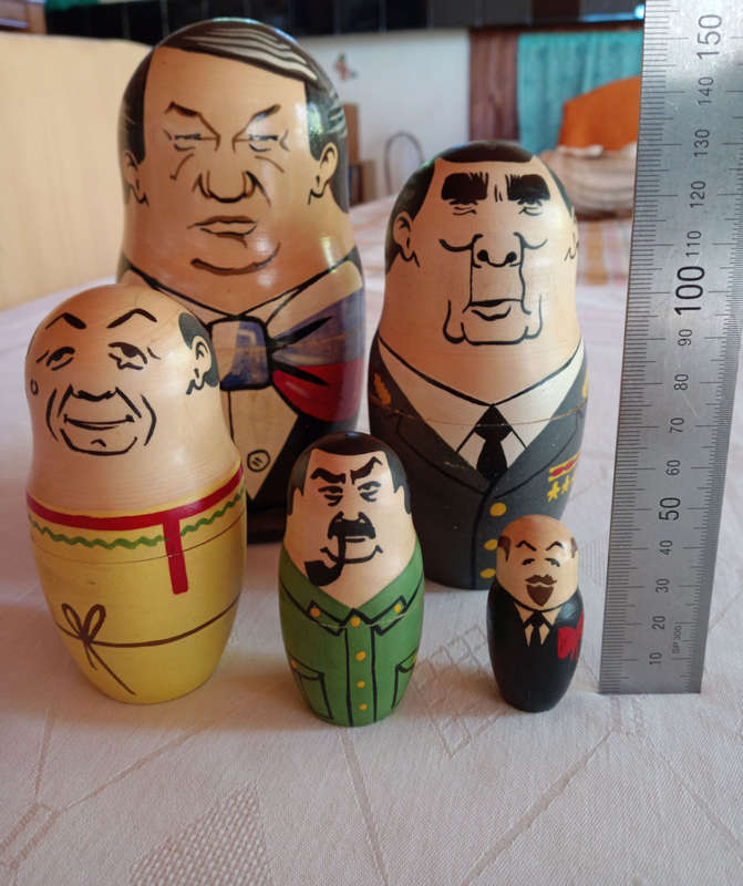 Russian dolls 5 piece