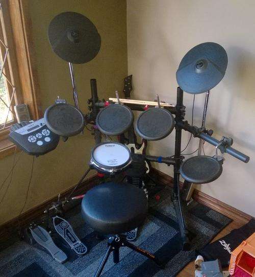 Roland Drum Kit