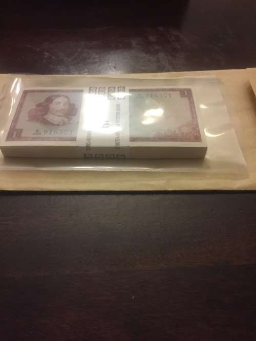 UNC pack of 100 x TW de Jongh R1 notes