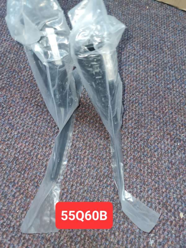 SAMSUNG 55Q60B LEGS