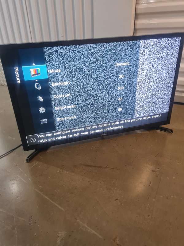 SAMSUNG 32inch HD LED TV