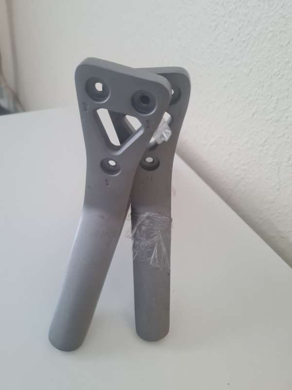 JVC CURVED TV LEGS
