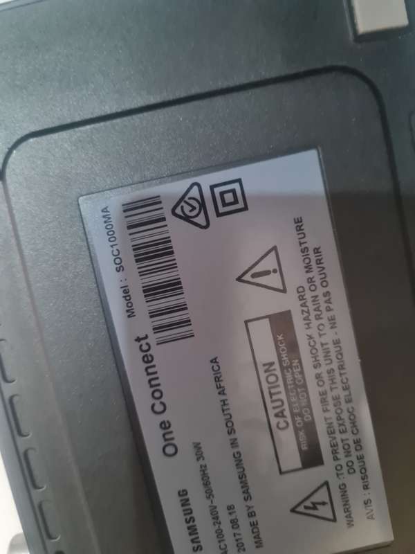 SAMSUNG Q7F ONE CONNECT BOX