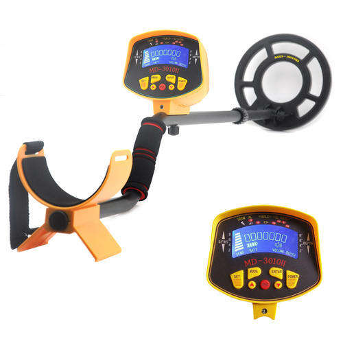 Metal Detector 'Treasure Hunter' - 8.2 Inch Water Resistant Coil. LCD Display G690