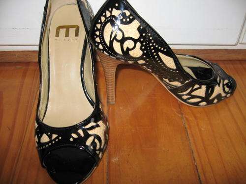 ITALIAN HEELS - SIZE 5