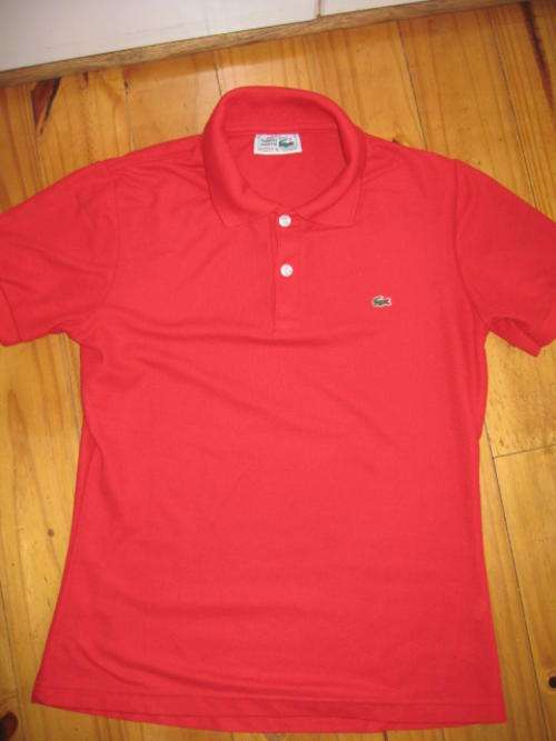 LACOSTE T-SHIRT - SMALL (RED)